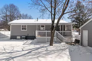 1663 9th Ave SE, Rochester, MN 55904 - Photo 4