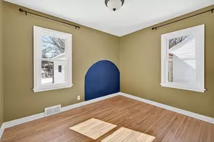 2538 4th Ave E, North Saint Paul, MN 55109 - Photo 14