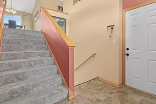 8649 Independence Dr, Chisago City, MN 55013 - Photo 4