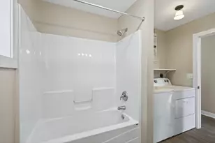 84 Curtice St E, Saint Paul, MN 55107 - Photo 12