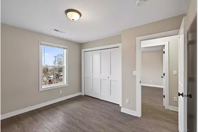 84 Curtice Street E, Saint Paul, MN 55107 - Photo 8