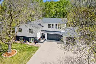 6881 Redwing Ln, Chanhassen, MN 55317 - Photo 2