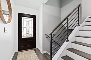 6881 Redwing Ln, Chanhassen, MN 55317 - Photo 4