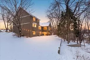 4317 Oak Ridge Ct, Vadnais Heights, MN 55127 - Photo 2