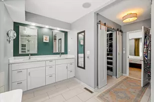 4317 Oak Ridge Ct, Vadnais Heights, MN 55127 - Photo 34