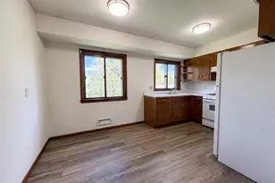 8183 Henslowe Ave S, Cottage Grove, MN 55016 - Photo 2
