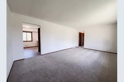 8183 Henslowe Avenue S, Cottage Grove, MN 55016 - Photo 8