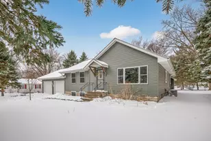 1612 Goodview Ave N, Oakdale, MN 55128 - Photo 2