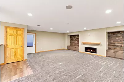 3635 Chelmsford Road NE, Saint Anthony, MN 55418 - Photo 36