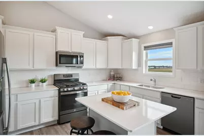 10860 Henslowe Avenue S, Cottage Grove, MN 55016 - Photo 1