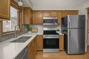 8944 St Croix Rd, Woodbury, MN 55125 - Photo 16