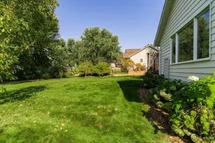 8944 St Croix Rd, Woodbury, MN 55125 - Photo 48