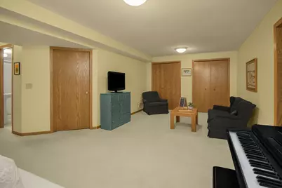 8944 Saint Croix Road, Woodbury, MN 55125 - Photo 36