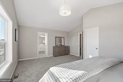 672 47th Avenue NE, Saint Cloud, MN 56304 - Photo 10