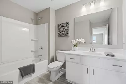 672 47th Avenue NE, Saint Cloud, MN 56304 - Photo 14