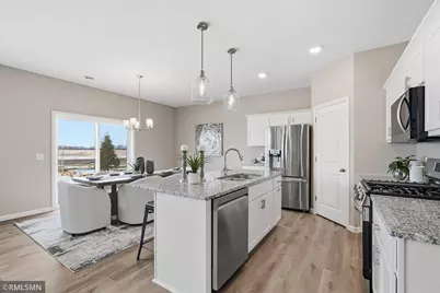 672 47th Avenue NE, Saint Cloud, MN 56304 - Photo 6