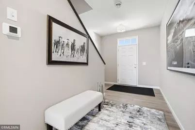 672 47th Avenue NE, Saint Cloud, MN 56304 - Photo 2