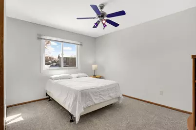 2427 Henslow Avenue N, Oakdale, MN 55128 - Photo 10