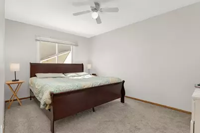 2427 Henslow Avenue N, Oakdale, MN 55128 - Photo 8