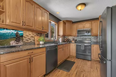 2309 Imperial Drive, Saint Cloud, MN 56301 - Photo 8