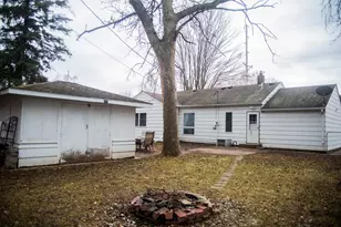 475 W 1st St, Rush City, MN 55069 - Photo 6