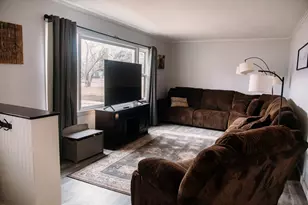 475 W 1st St, Rush City, MN 55069 - Photo 10