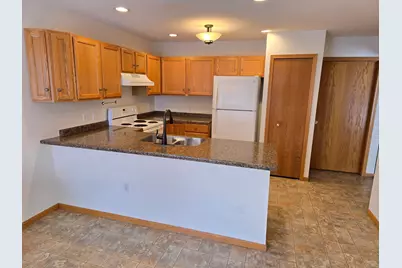 7462 Hinton Park Avenue S, Cottage Grove, MN 55016 - Photo 12