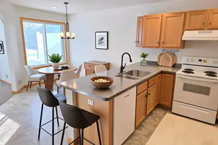 7462 Hinton Park Ave S, Cottage Grove, MN 55016 - Photo 10