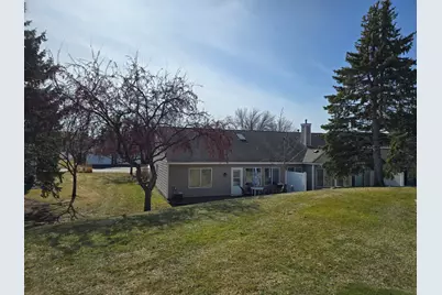 7462 Hinton Park Avenue S, Cottage Grove, MN 55016 - Photo 4