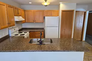 7462 Hinton Park Ave S, Cottage Grove, MN 55016 - Photo 6