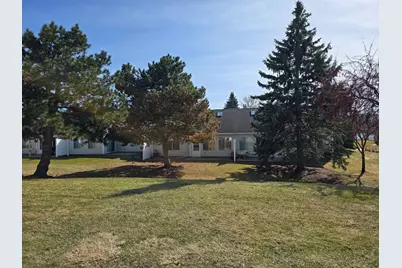 7462 Hinton Park Avenue S, Cottage Grove, MN 55016 - Photo 2