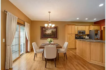 10106 Chestnut Circle N, Brooklyn Park, MN 55443 - Photo 6