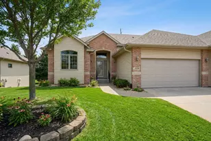 10106 Chestnut Cir N, Brooklyn Park, MN 55443 - Photo 1