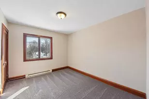 1237 5th St E, Saint Paul, MN 55106 - Photo 14