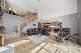 511 W Riverview Dr, Waterville, MN 56096 - Photo 14