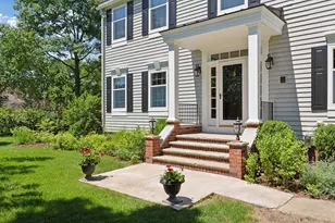 10636 Purdey Rd, Eden Prairie, MN 55347 - Photo 2