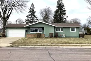 1304 S State St, Fairmont, MN 56031 - Photo 1