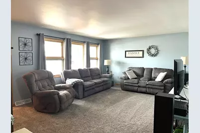 1304 S State Street, Fairmont, MN 56031 - Photo 2