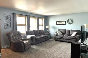 1304 S State St, Fairmont, MN 56031 - Photo 2