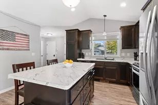 1233 Fern St S, Cambridge, MN 55008 - Photo 10