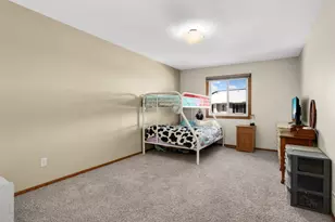 4465 Clover Ln, Eagan, MN 55122 - Photo 10