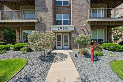3980 Wooddale Avenue S #302, Saint Louis Park, MN 55416 - Photo 2