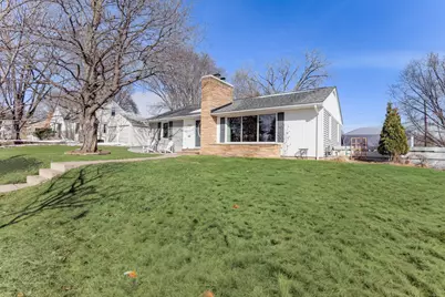 2700 France Avenue N, Robbinsdale, MN 55422 - Photo 2