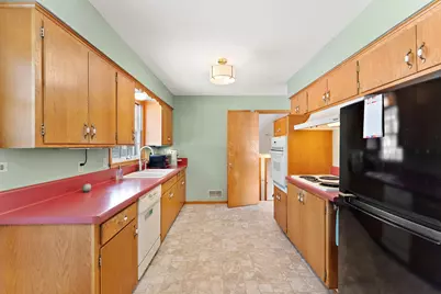 7447 Cloman Way, Inver Grove Heights, MN 55076 - Photo 10