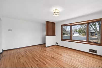 8328 Johnson Circle, Bloomington, MN 55437 - Photo 4