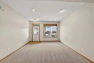 290 Emory Ln SE, Rochester, MN 55904 - Photo 4