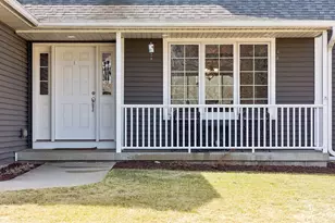 5130 Meadow Dr SE, Rochester, MN 55904 - Photo 4