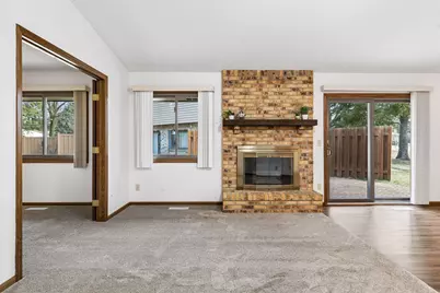 7101 Robinwood, Woodbury, MN 55125 - Photo 8