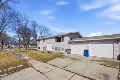 1602 6th Avenue N, Moorhead, MN 56560 - Photo 2