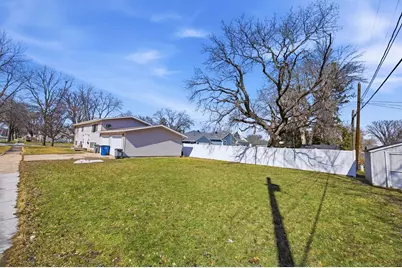 1602 6th Avenue N, Moorhead, MN 56560 - Photo 4